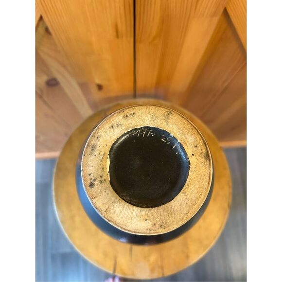 TRIBECA VASE one strip black cream 11.5” tall (8876) - Picture 8 of 8